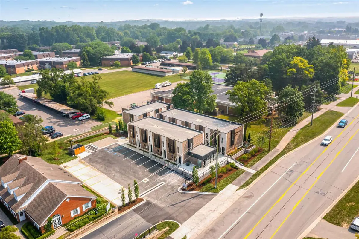 Brad Byrnes| SunByrnes real estate brokerage team assisting residential and commercial clients