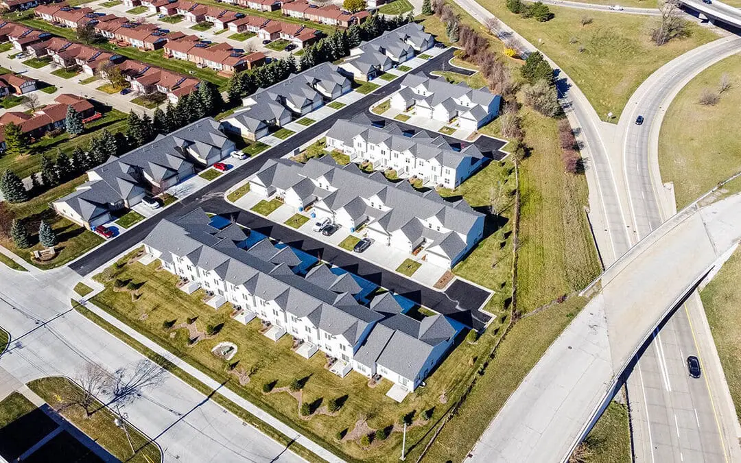 Cross Road Pines Apartments – White Pine Road, Warren, MI