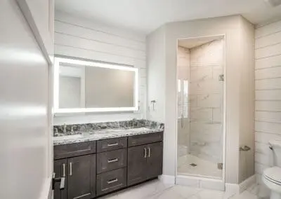 Vester Heights Apartments Bathroom