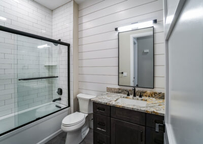 Vester Heights Apartments Bathroom
