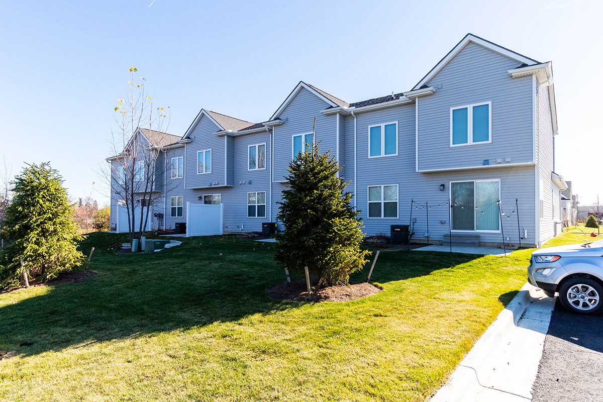 outside(15) Vester Heights outdoor balconies